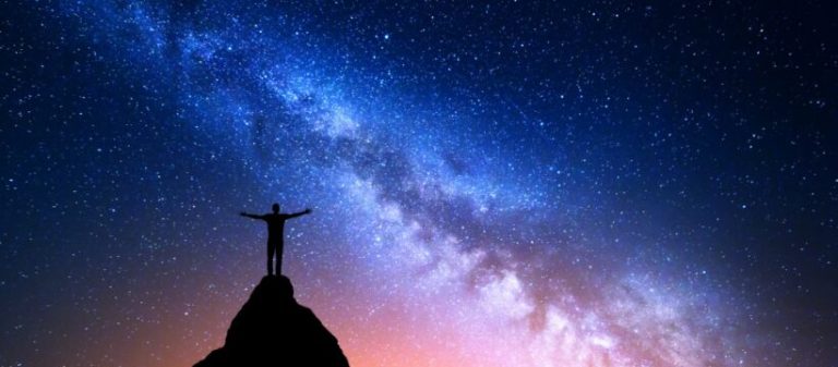 Los humanistas universalistas, estamos de regreso del futuro