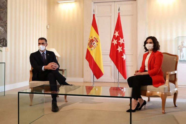 Sánchez y Ayuso acuerdan crear un grupo de trabajo conjunto para responder a los rebrotes