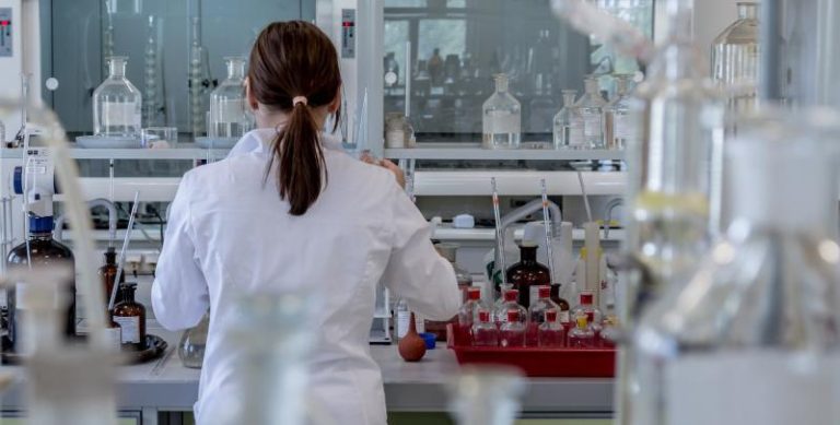 Sanidad aprueba reducir la cuarentena por Covid-19 de 14 a 10 días