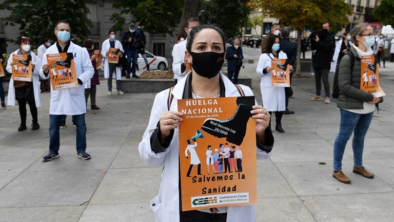 Los médicos van a huelga en medio de la segunda ola de coronavirus