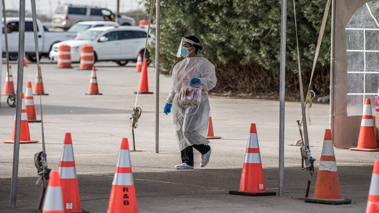 Mientras avanzan las restricciones, el mundo superó los 56 millones de casos