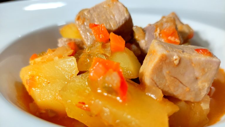 MARMITAKO – GUISO DE ATÚN CON PATATAS: marmitaco guiso de atún