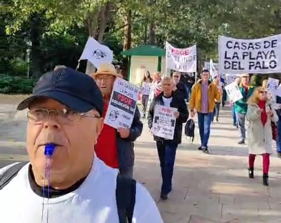 En Manifestación por el paseo del parque