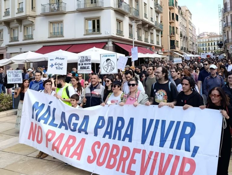 CCOO Málaga apoya la manifestación por el derecho a la vivienda ante la falta de solución habitacional
