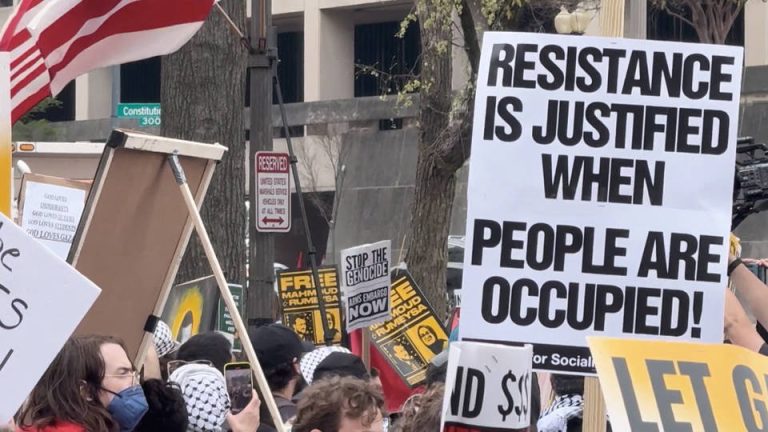 Protestas contra Trump toman las calles de todo EE.UU.