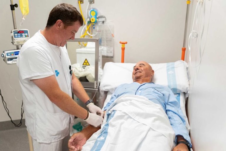 Una nueva terapia denominada teragnosis alarga la supervivencia de pacientes con tumores avanzados