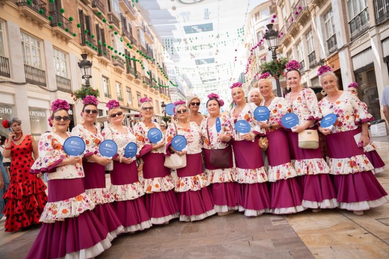 La Feria de Málaga convierte sus calles en un escaparate para el comercio local
